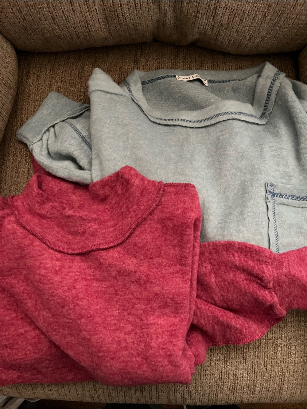 Zenana Outfitters Pink & Light Green Sweat shirts. Size L/XL